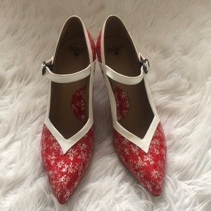 Red John Fluevog buckle heel shoes